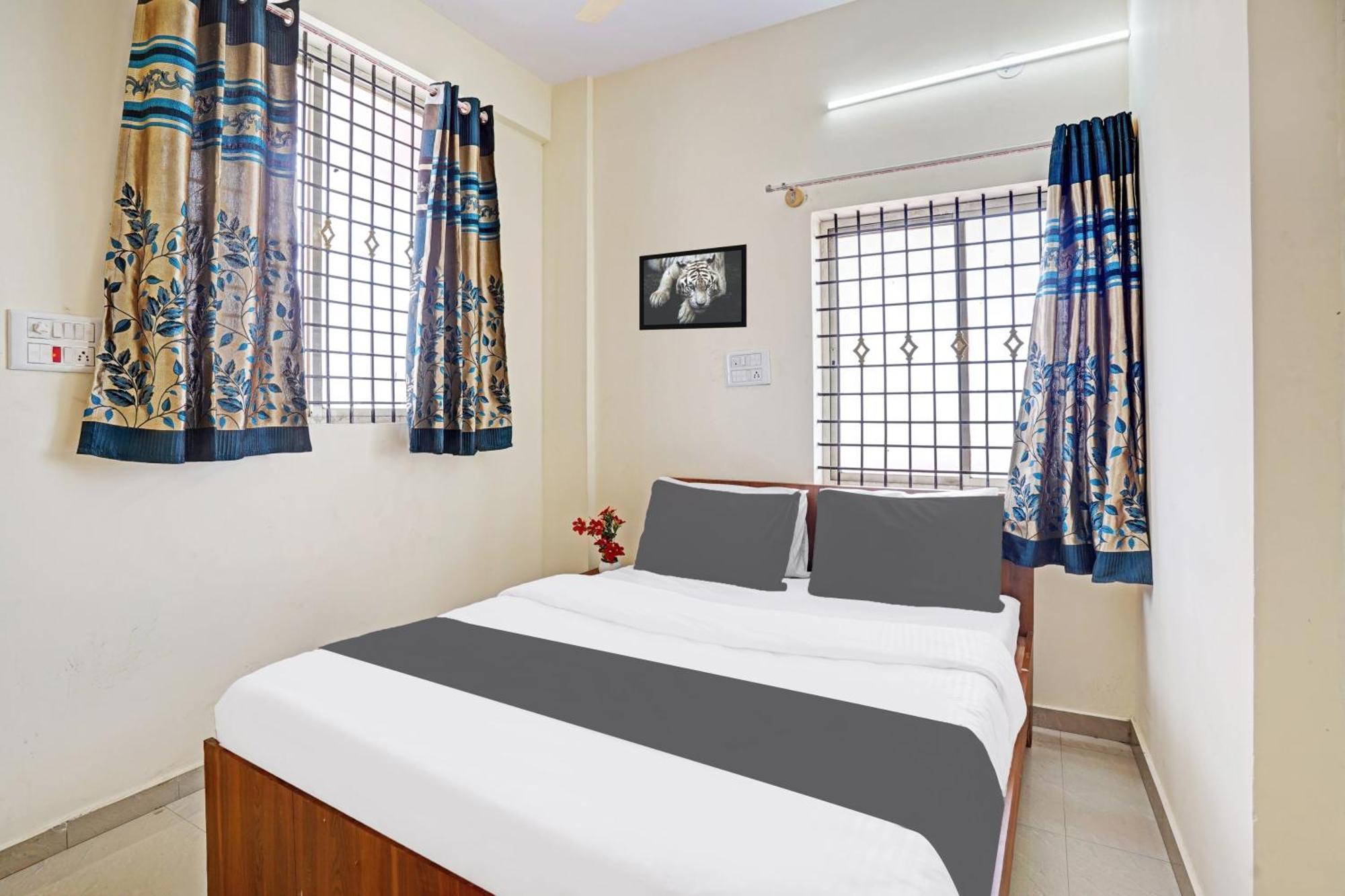 Hotel O Sv Lodge バンガロール エクステリア 写真