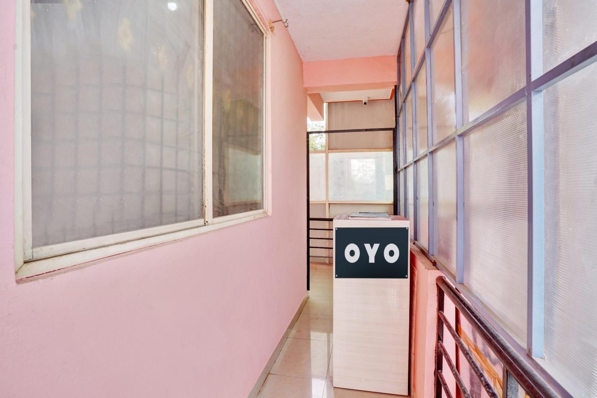 Hotel O Sv Lodge バンガロール エクステリア 写真